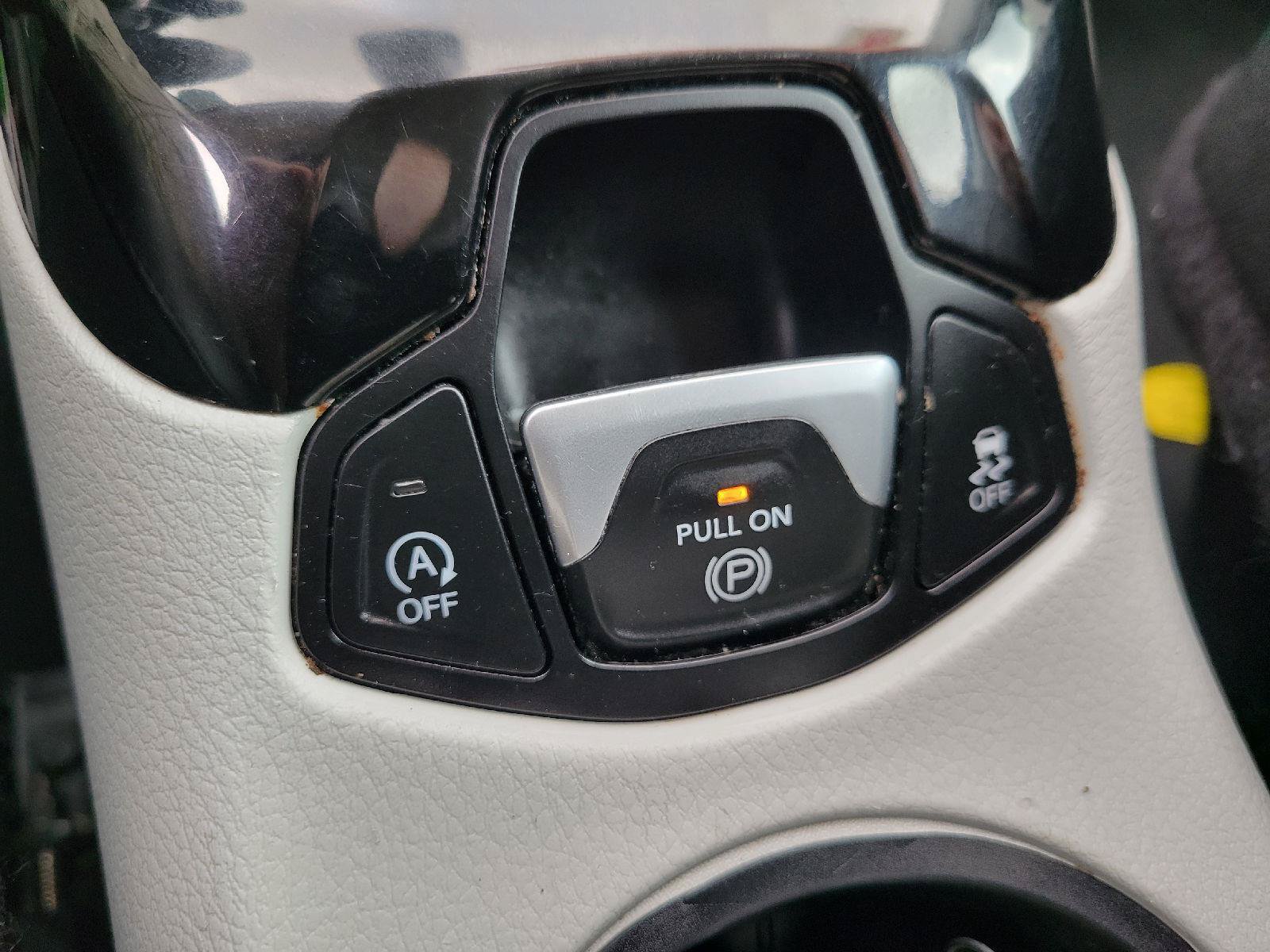 Used 2017 Jeep Compass Limited w/ Navigation Group AWD/4WD image 16