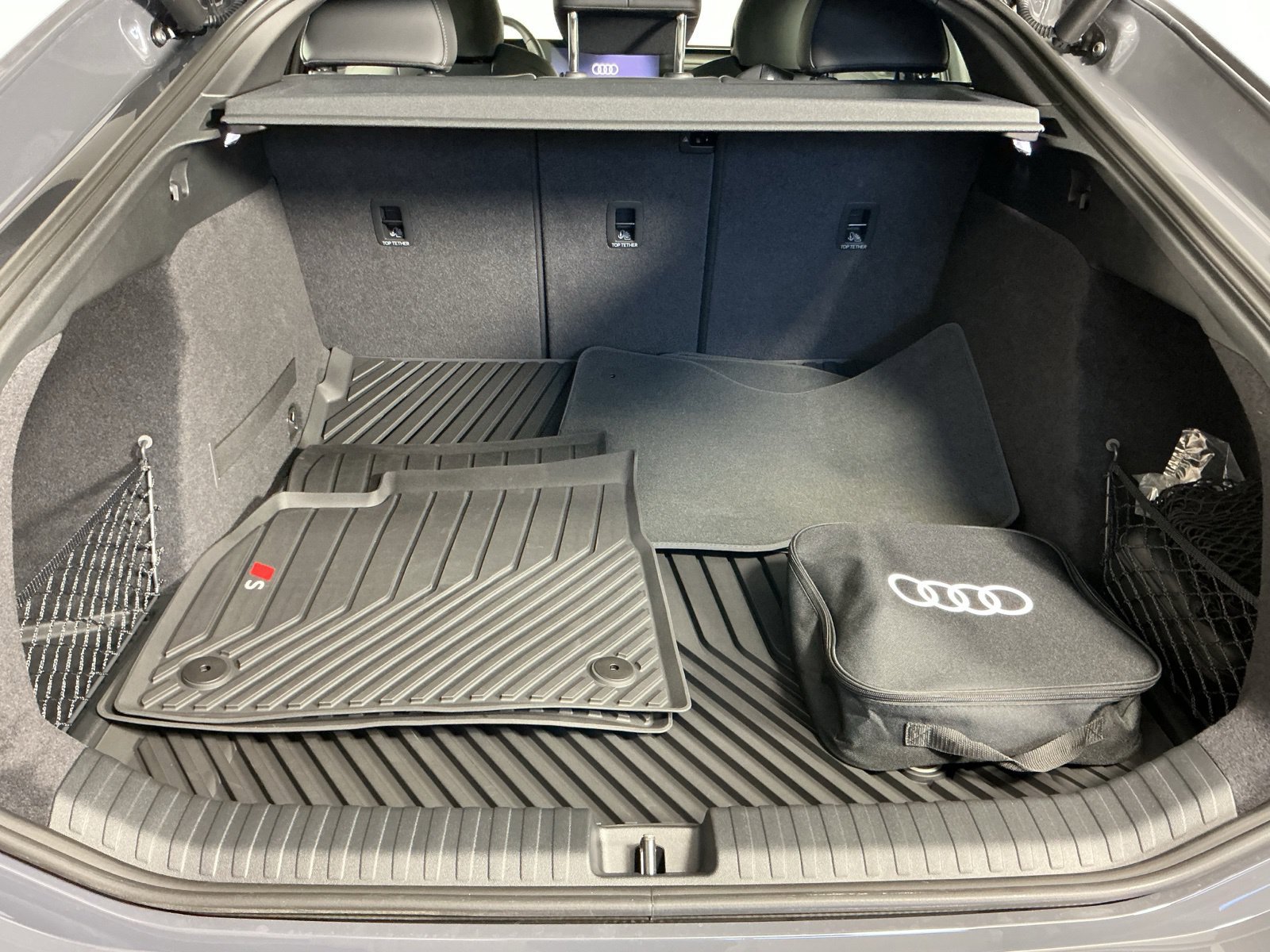 New 2027 Audi S6 e-tron Prestige AWD/4WD image 16