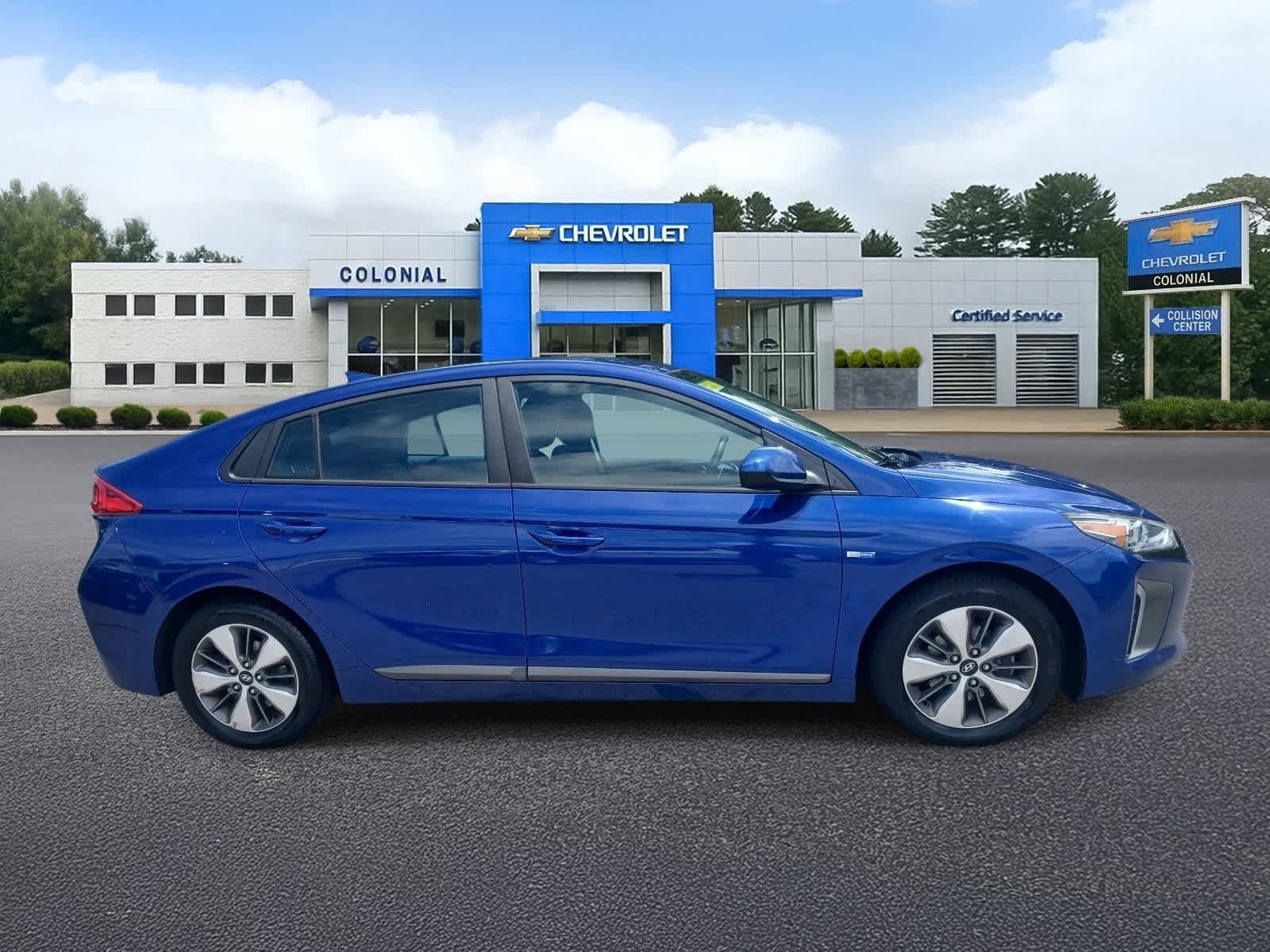 Used 2019 Hyundai Ioniq Plug-In Hybrid FWD image 3