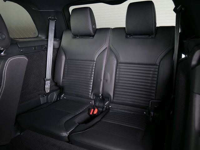 Certified 2025 Land Rover Discovery Dynamic SE AWD/4WD image 22