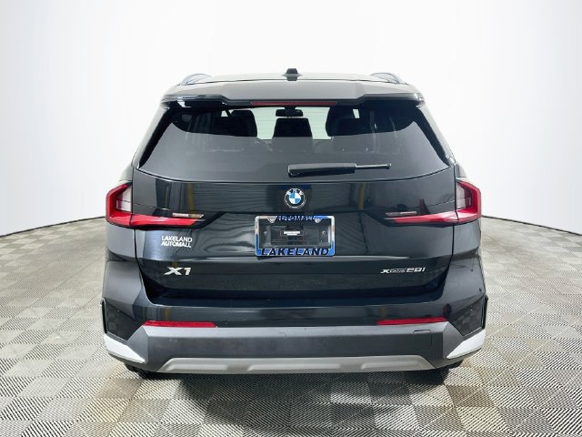 Used 2023 BMW X1 xDrive28i w/ Convenience Package AWD/4WD image 4