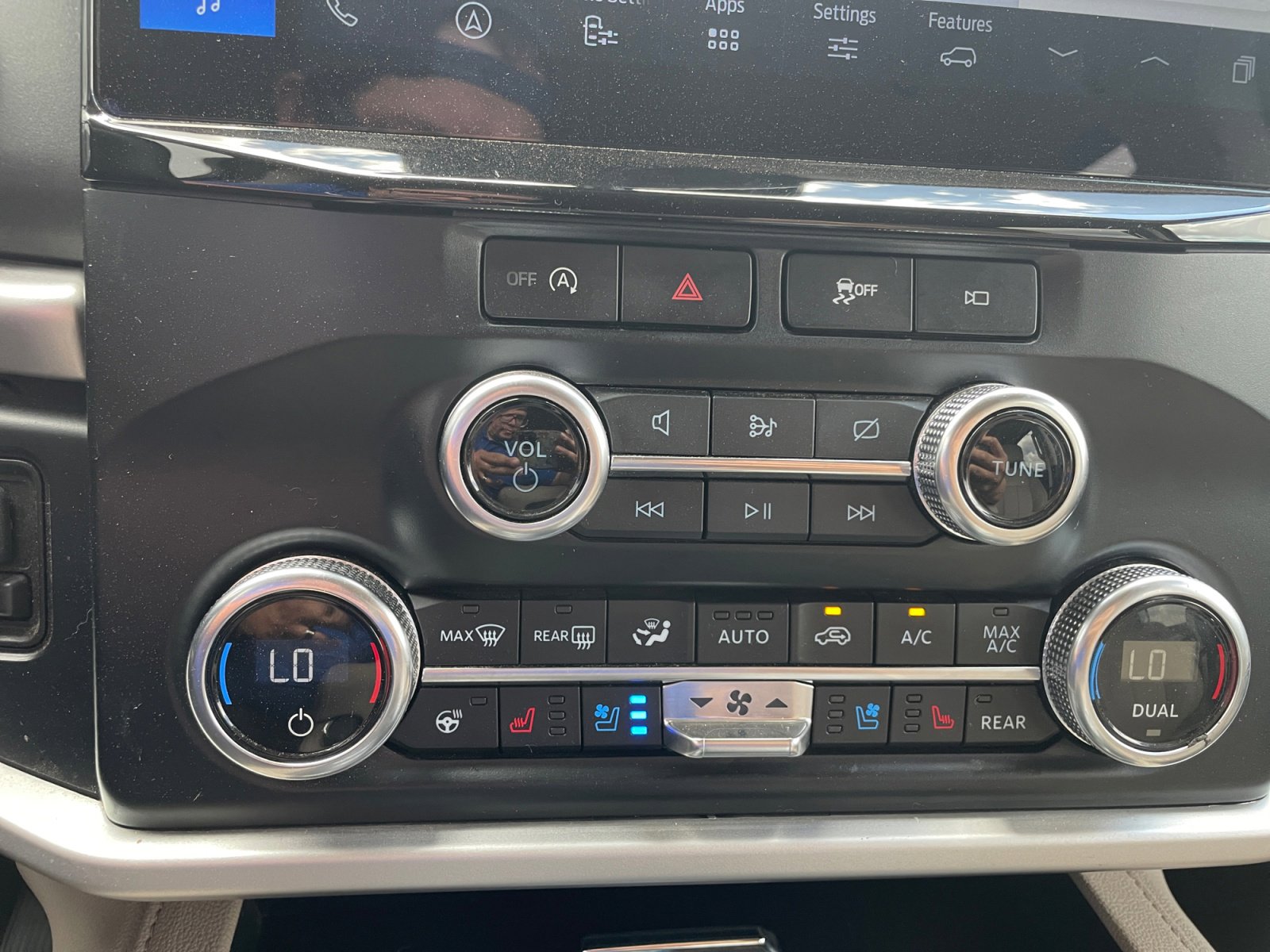 Used 2024 Ford Expedition XLT RWD image 24