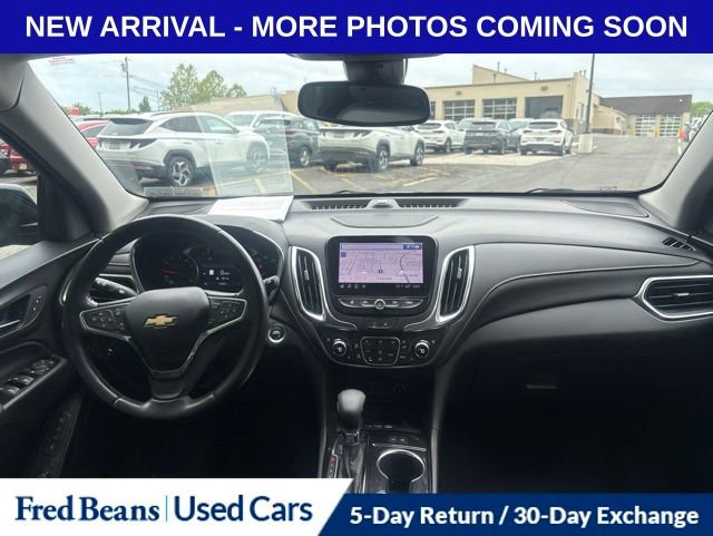 Used 2022 Chevrolet Equinox Premier AWD/4WD image 12