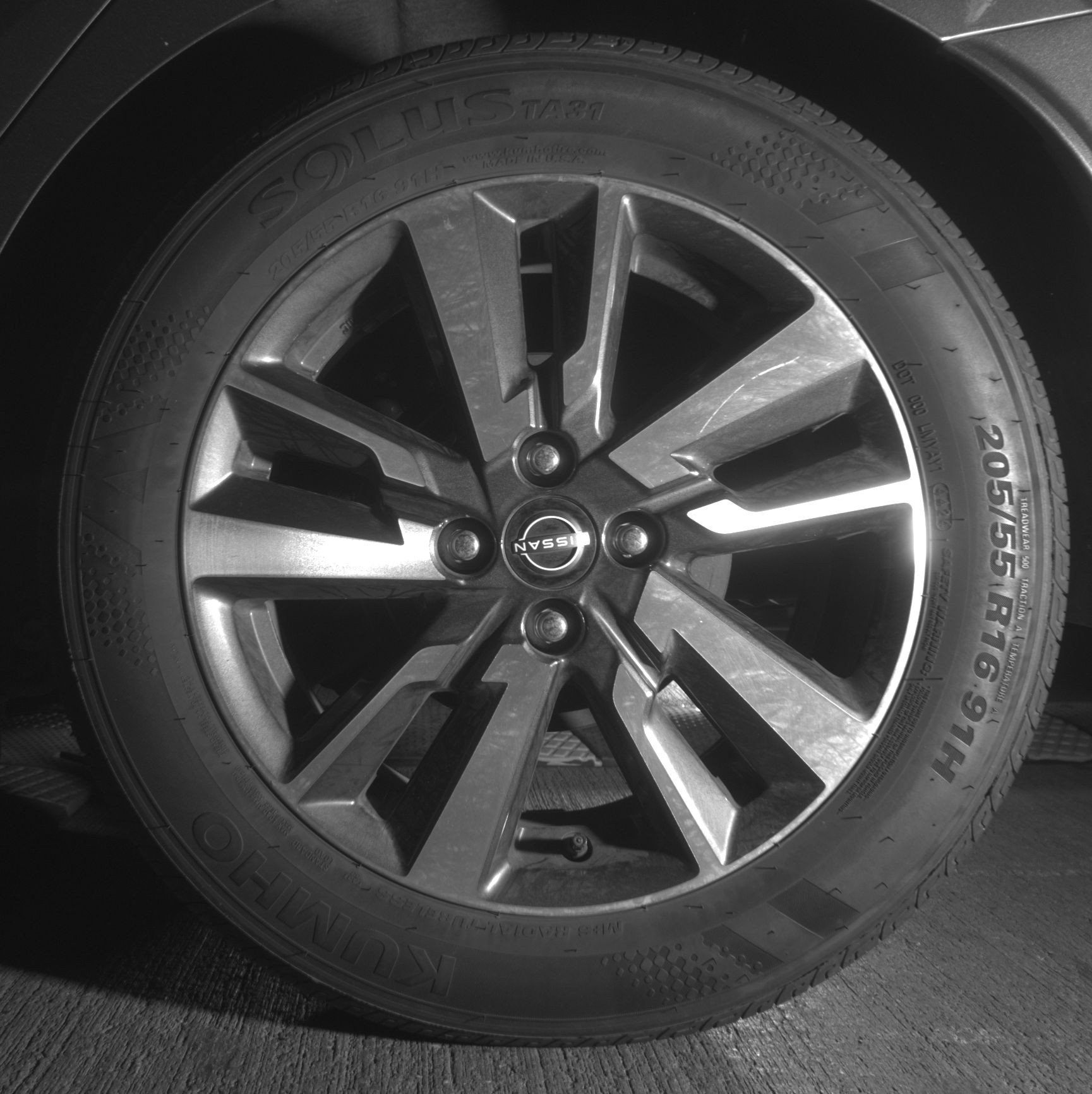 Used 2025 Nissan Versa SV image 14