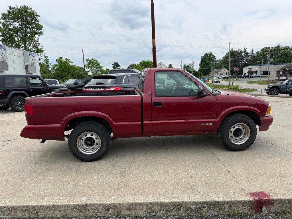 Used 1996 Chevrolet S10 Pickup 2WD Regular Cab image 5