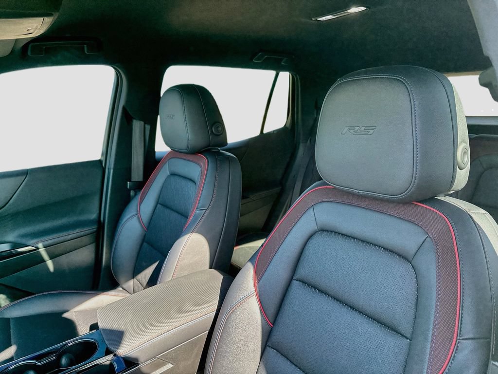 Used 2025 Chevrolet Equinox RS w/ Safety and Technology Package FWD image 12
