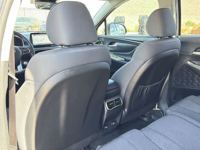 Used 2023 Hyundai Santa Fe SEL image 15