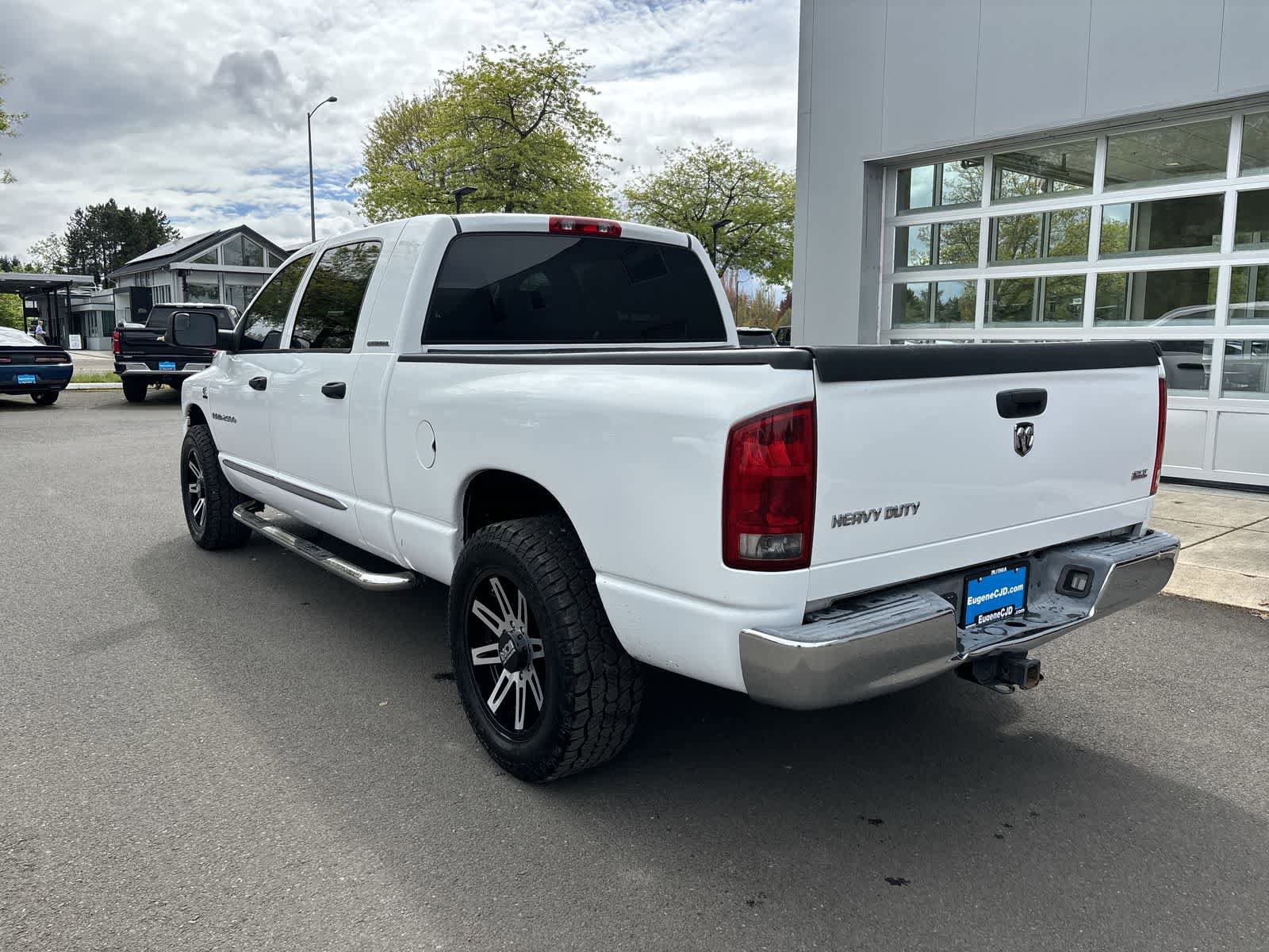 Used 2006 Dodge Ram 2500 Truck SLT RWD image 3