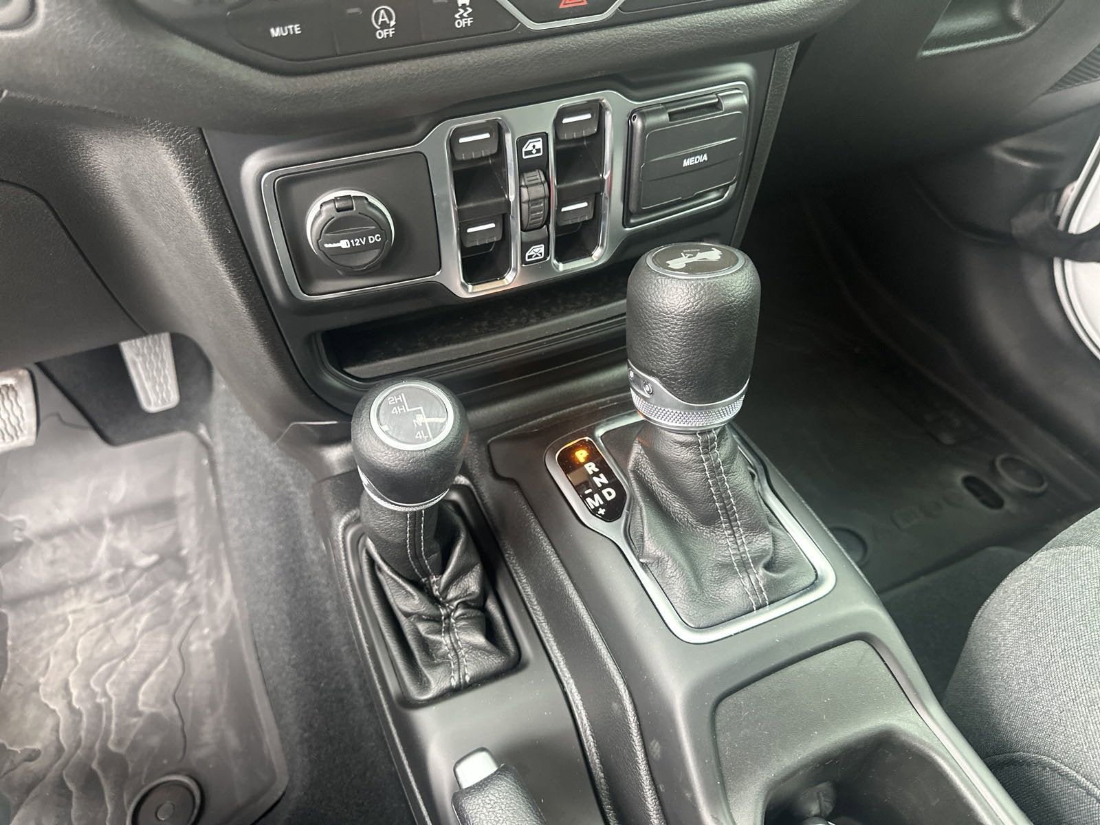 New 2024 Jeep Wrangler Unlimited Sport AWD/4WD image 33