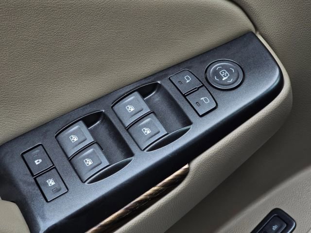 Used 2020 GMC Yukon SLT image 30