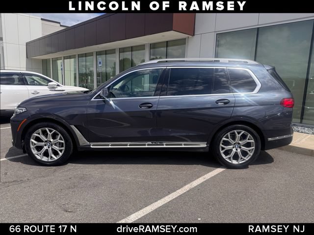 Used 2022 BMW X7 xDrive40i w/ Cold Weather Package AWD/4WD image 2