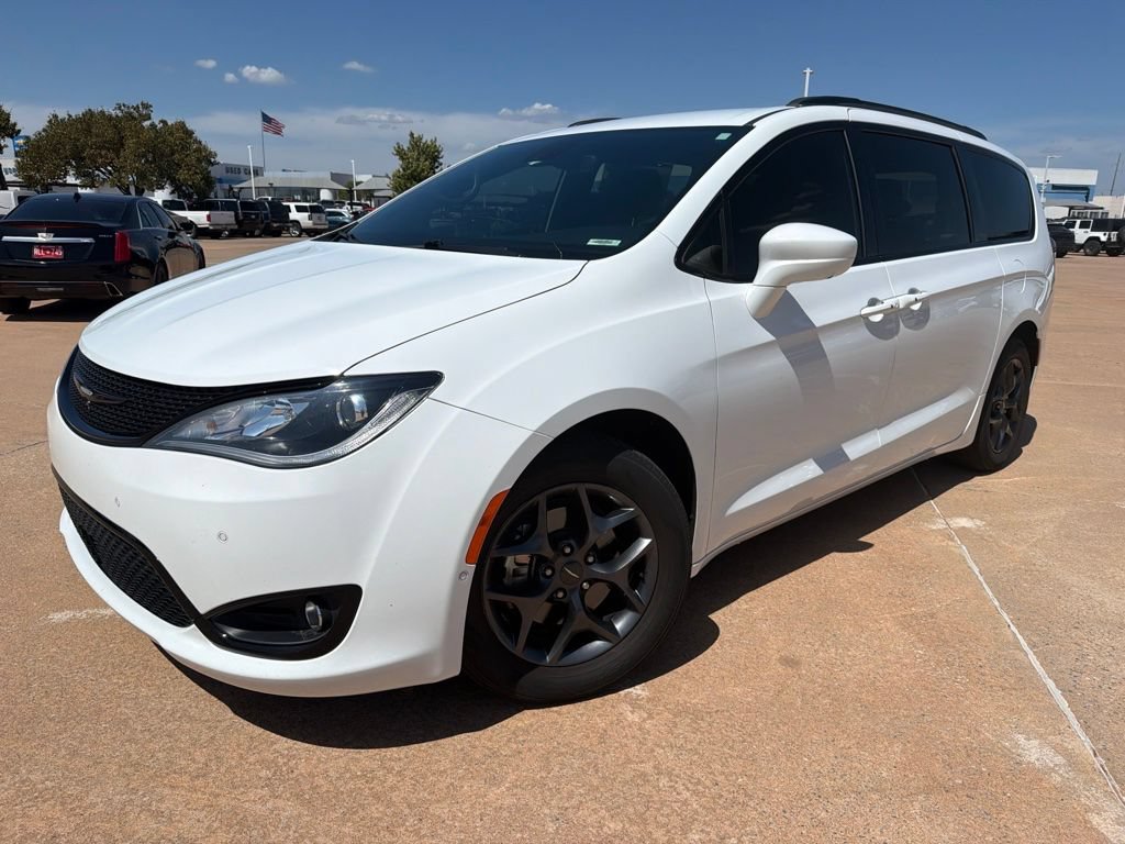 Used 2020 Chrysler Pacifica Touring-L Plus w/ Advanced Safetytec Group