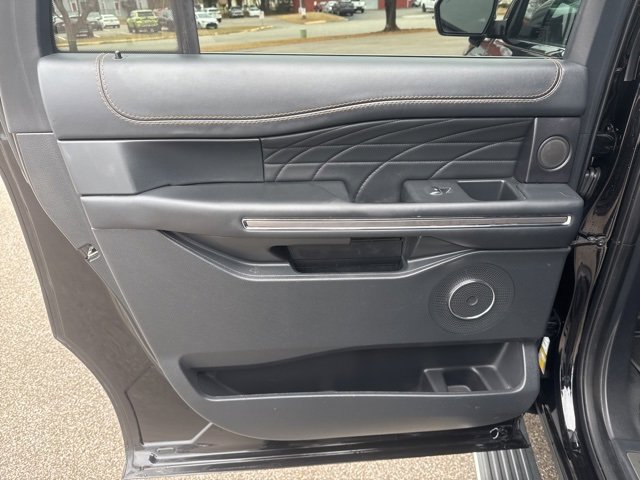Used 2022 Ford Expedition Max Platinum image 17