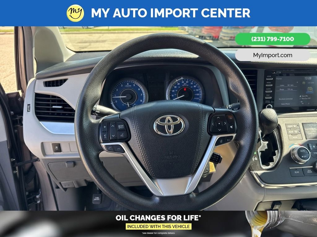 Used 2019 Toyota Sienna LE image 14
