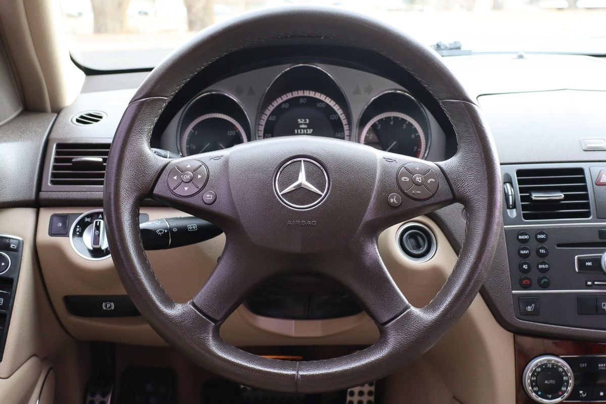 Used 2011 Mercedes-Benz C 300 4MATIC Sedan image 18