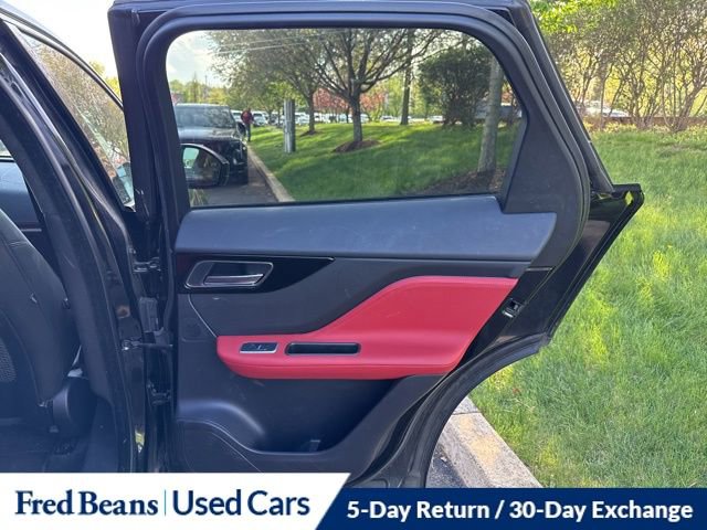 Used 2019 Jaguar F-PACE R-Sport image 14