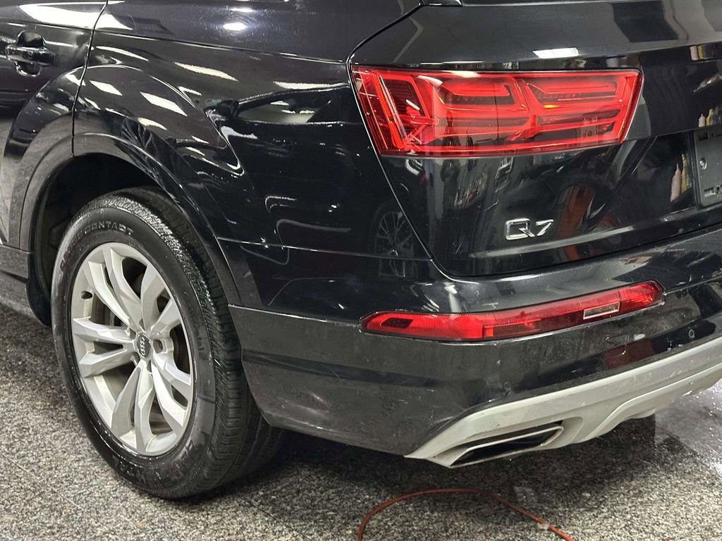 Used 2019 Audi Q7 2.0T Premium w/ Convenience Package image 3