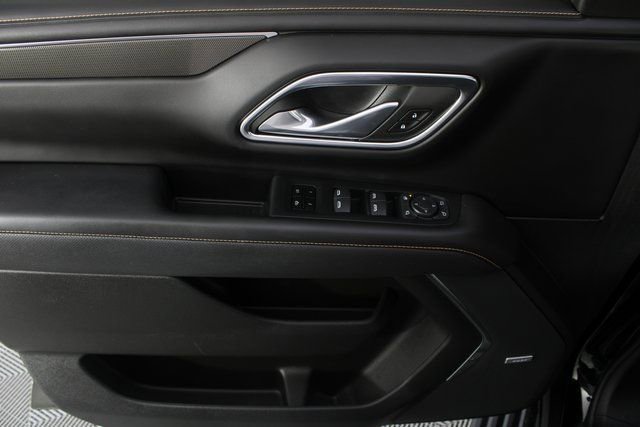 Used 2023 GMC Yukon AT4 w/ Technology Package image 16