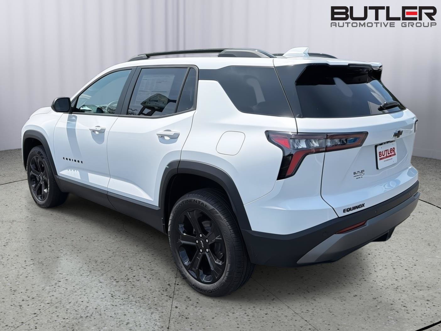 New 2026 Chevrolet Equinox LT w/ Midnight Edition FWD image 4