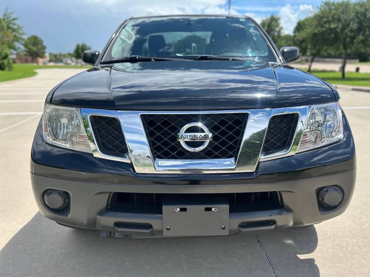 Used 2019 Nissan Frontier S RWD image 3