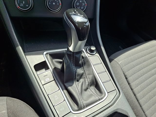 Certified 2022 Volkswagen Jetta S FWD image 14