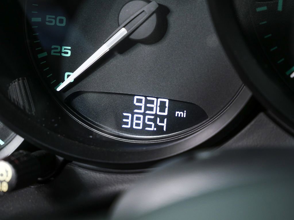 Certified 2019 Porsche 911 Speedster image 12