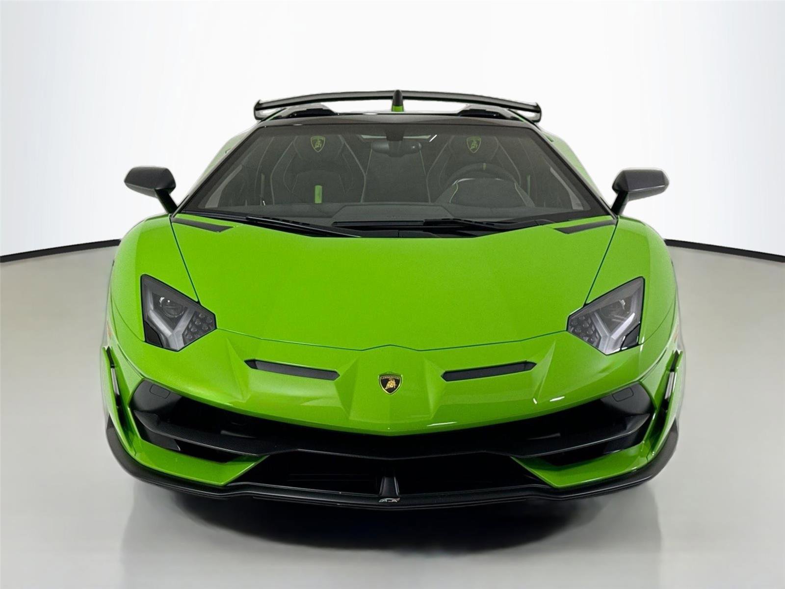 Used 2021 Lamborghini Aventador SVJ image 11
