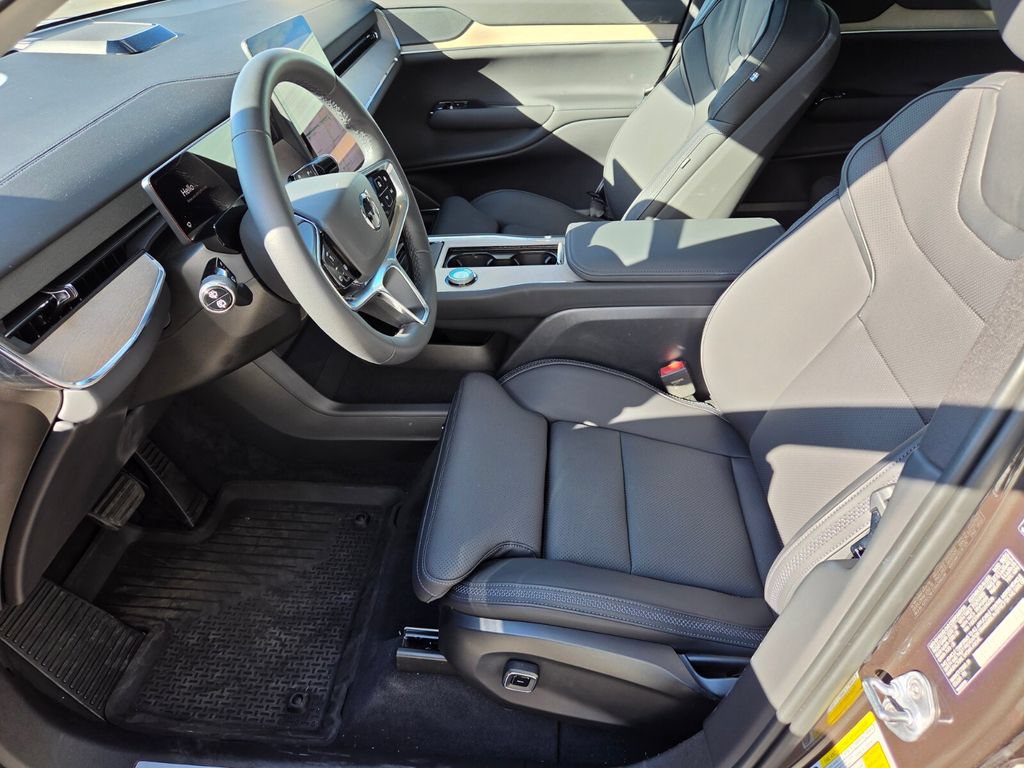 New 2025 Volvo EX90 Plus AWD/4WD image 13