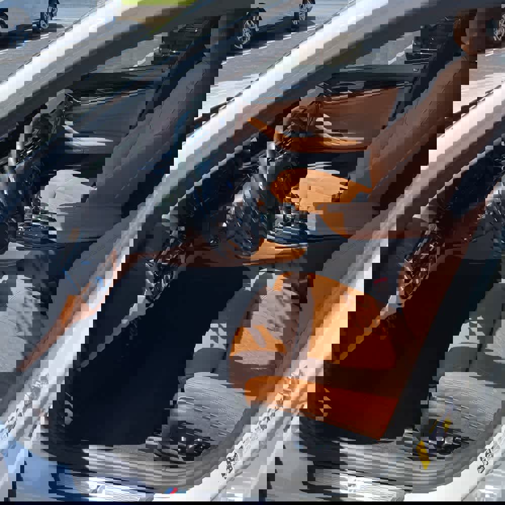 Used 2023 BMW 540i xDrive w/ M Sport Package image 17