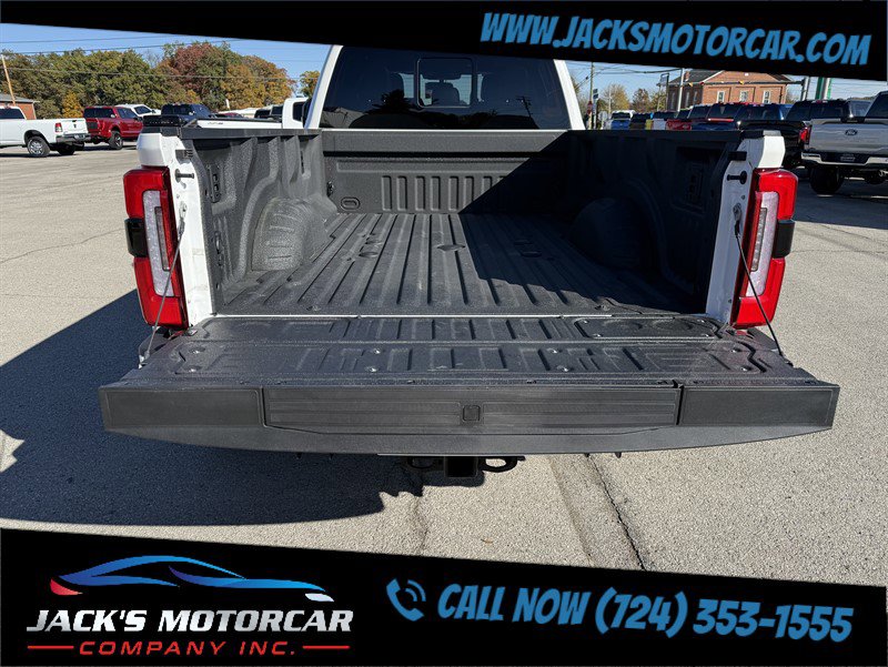 Used 2025 Ford F450 Platinum w/ FX4 Off-Road Package image 24