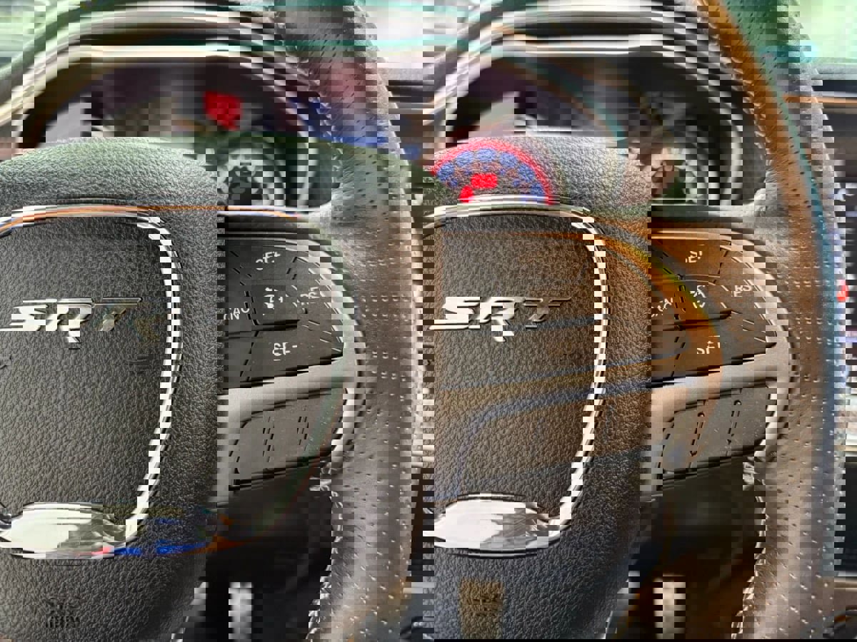 Used 2015 Dodge Challenger SRT Hellcat image 18