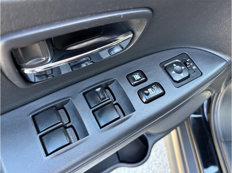 Used 2024 Mitsubishi Outlander Sport LE AWD/4WD image 16