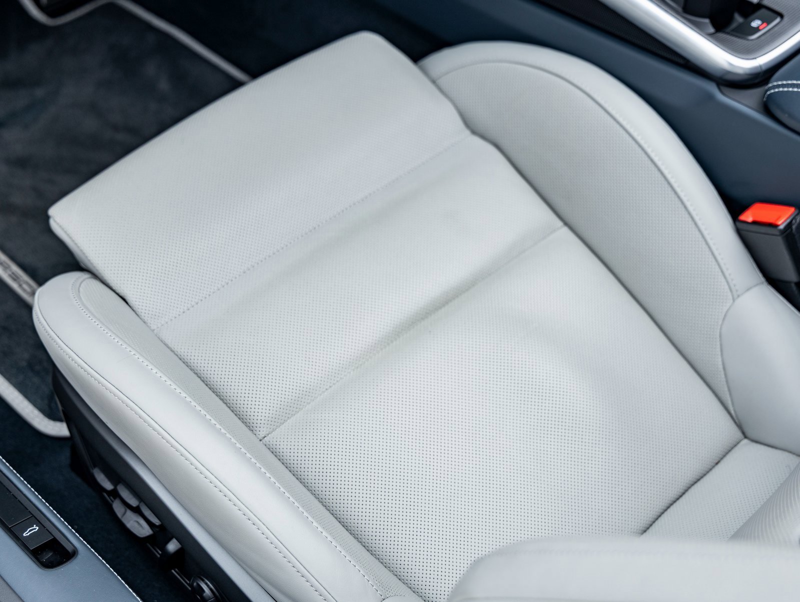 Used 2023 Porsche 911 Turbo S image 27