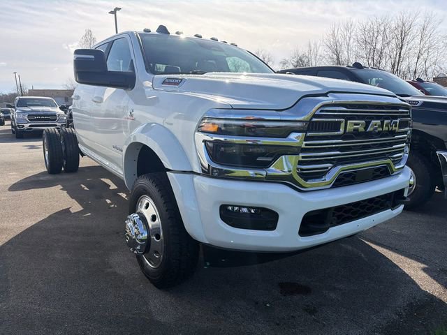 New 2026 RAM 5500 Tradesman w/ Laramie Trim Package image 3
