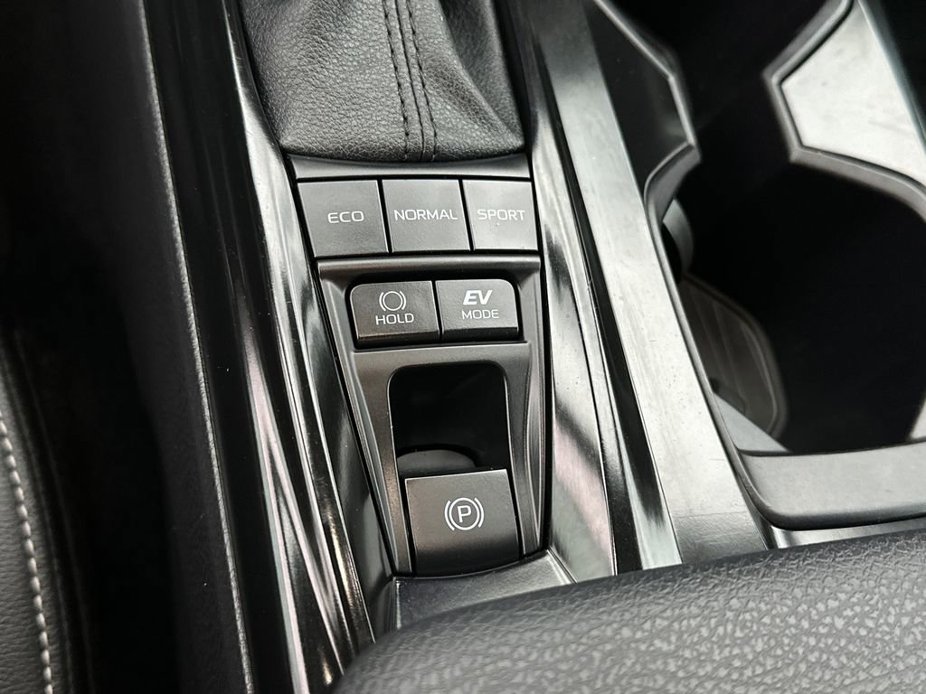 Certified 2025 Toyota Camry SE image 30