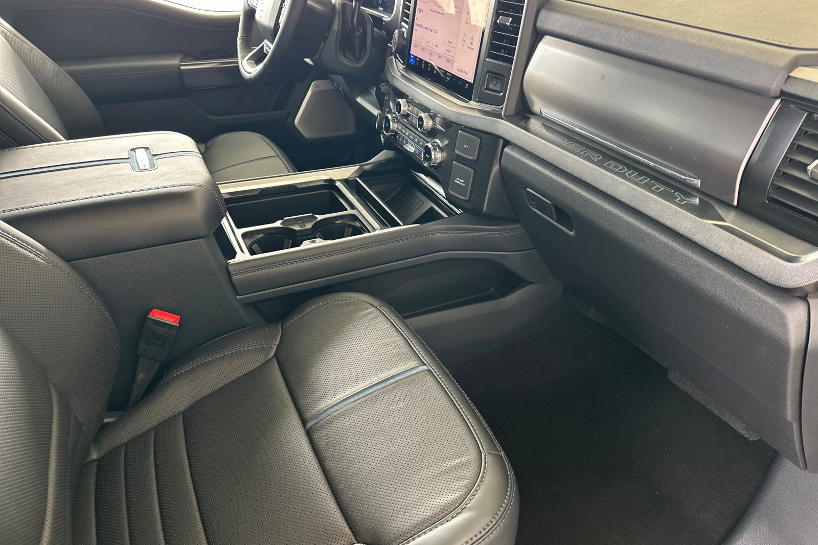New 2026 Ford F250 Platinum AWD/4WD image 17