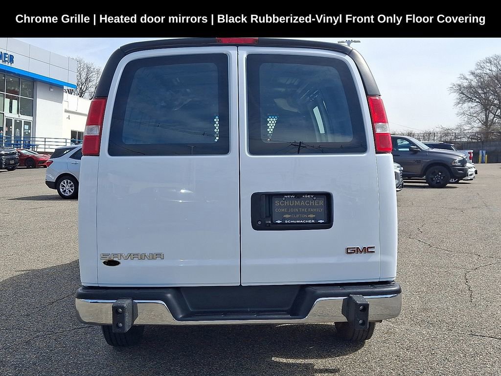 Used 2024 GMC Savana 2500 w/ Driver Convenience Package image 5