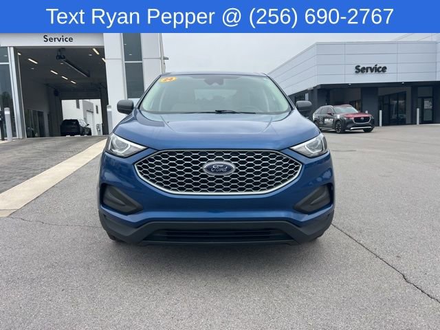 Used 2024 Ford Edge SE image 2