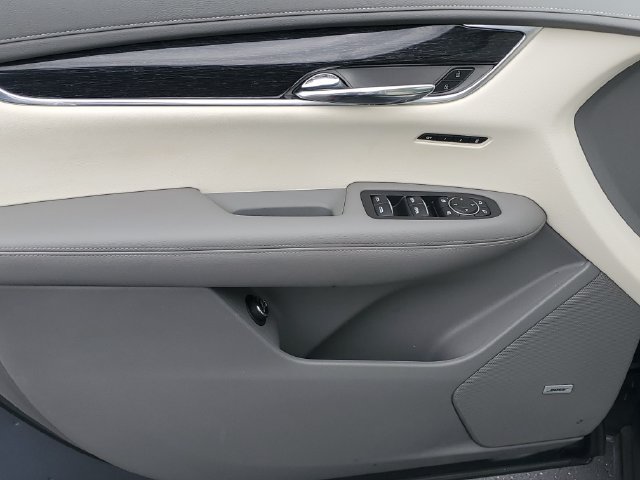Certified 2020 Cadillac XT6 Premium Luxury AWD/4WD image 16