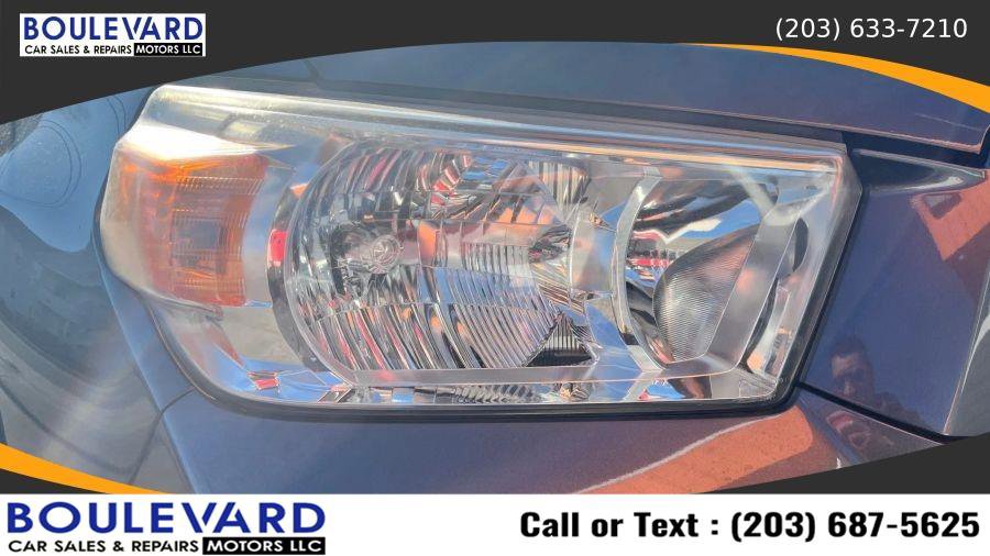 Used 2010 Toyota 4Runner SR5 AWD/4WD image 10