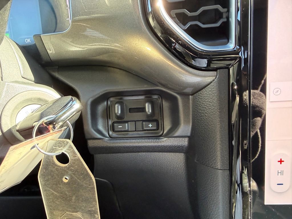 New 2025 Ford Ranger XLT w/ Equipment Group 301A High image 25