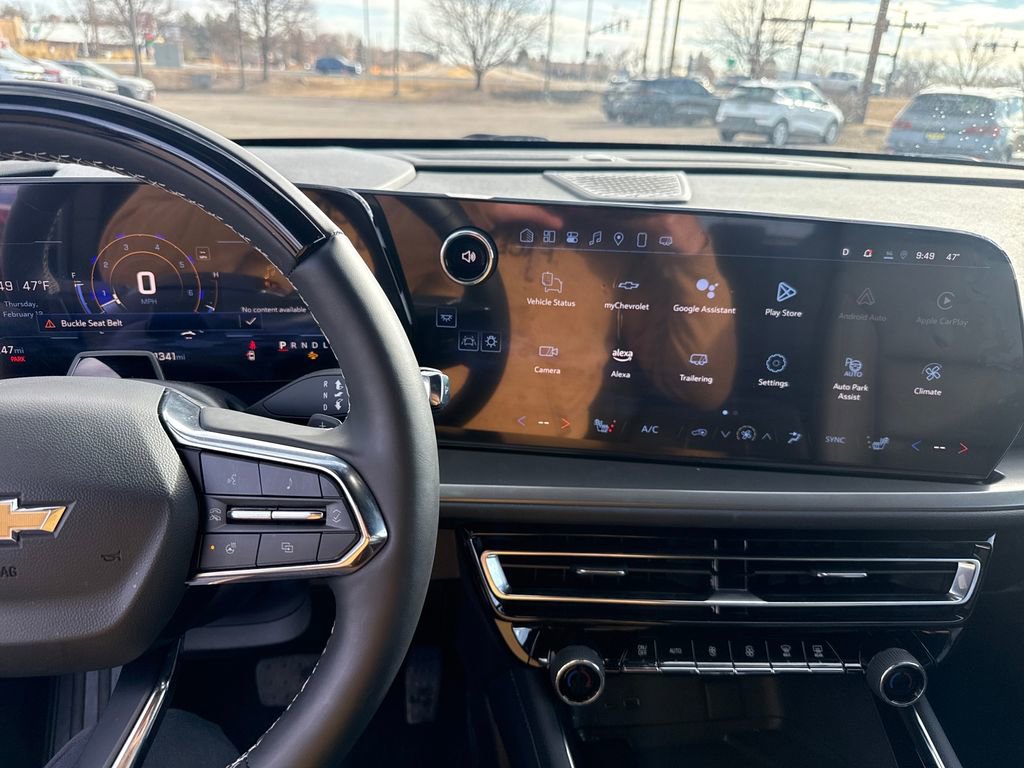 New 2025 Chevrolet Traverse LT w/ Enhanced Driving Package image 17