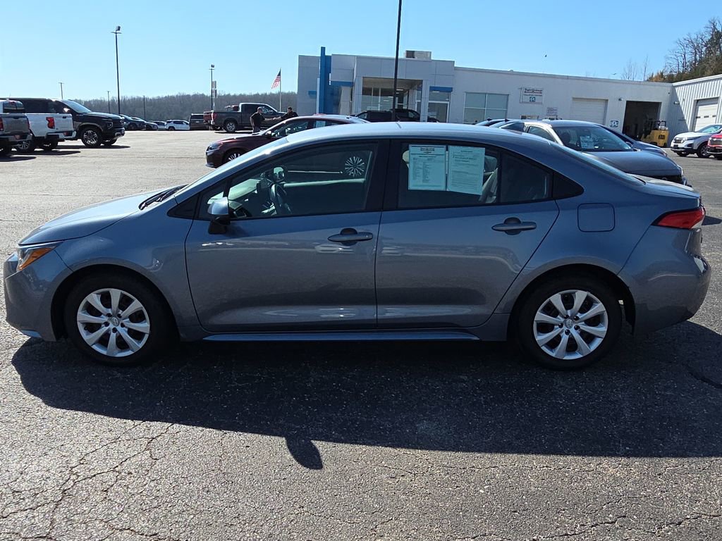 Used 2024 Toyota Corolla LE image 5