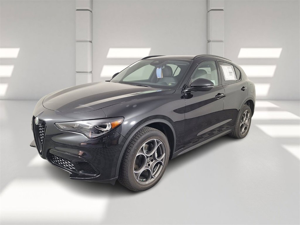 New 2025 Alfa Romeo Stelvio Sprint w/ Convenience Package image 6