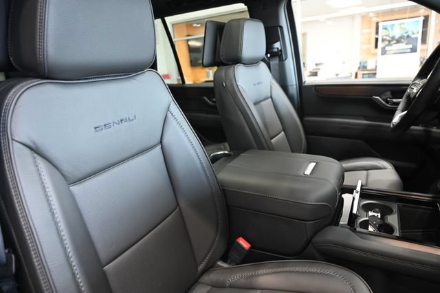 New 2026 GMC Yukon Denali w/ Advanced Technology Package AWD/4WD image 8