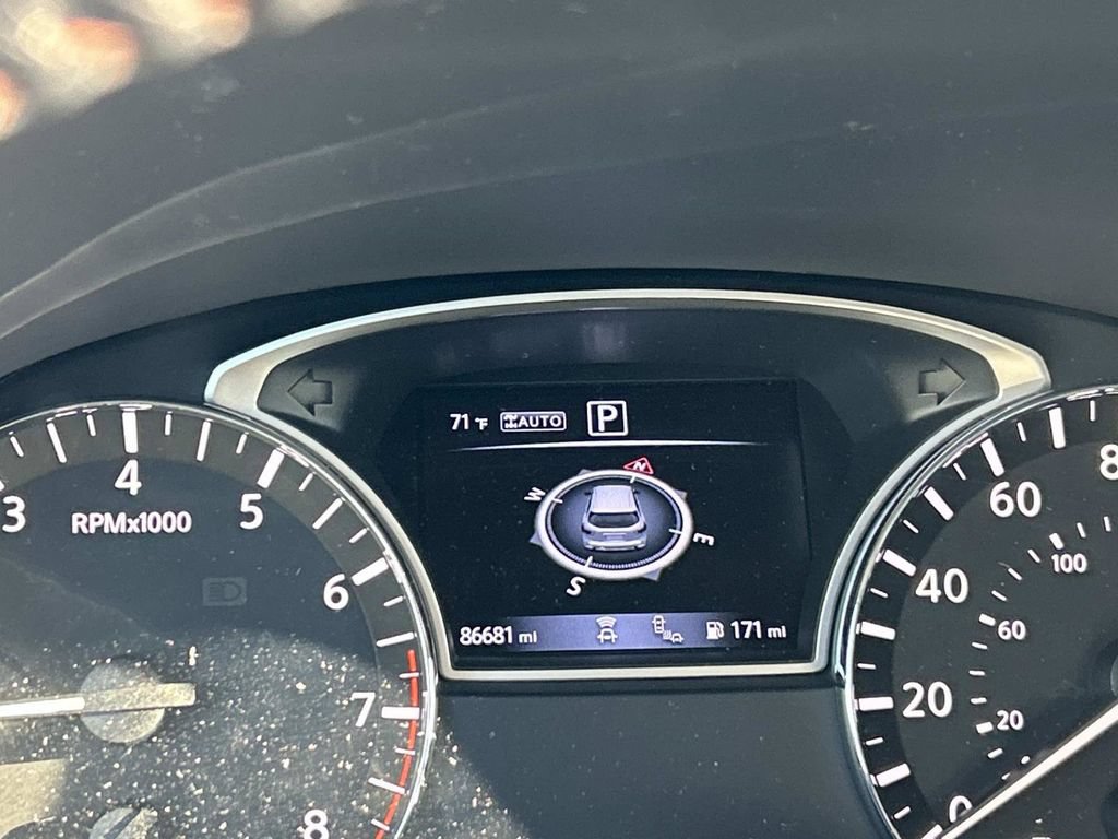 Used 2020 Nissan Pathfinder SL AWD/4WD image 13