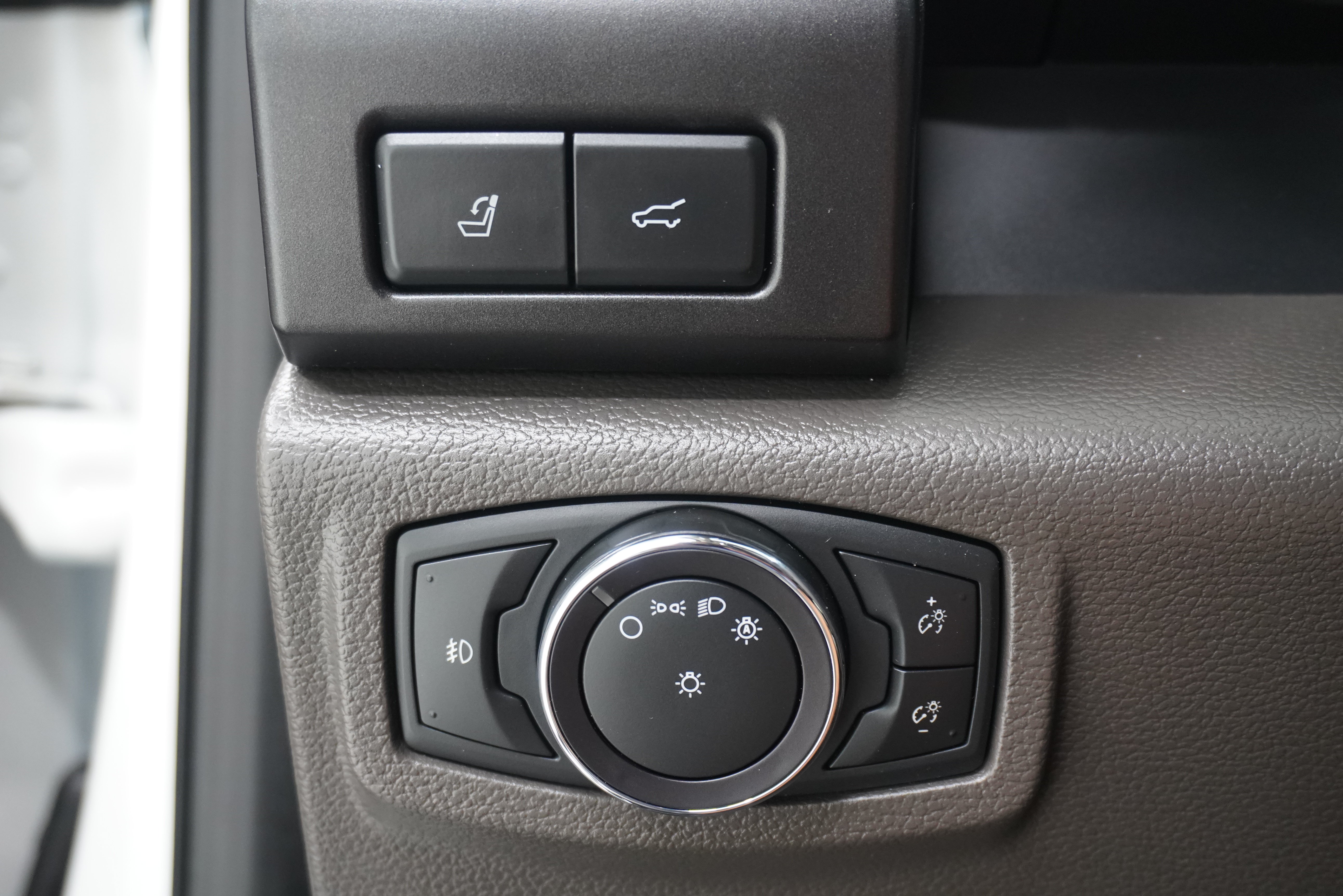 Used 2020 Ford Expedition Max Limited RWD image 30