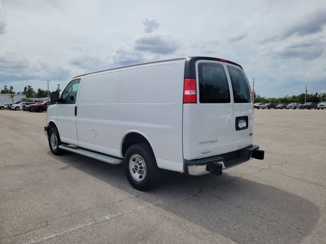 Used 2024 GMC Savana 2500 w/ Driver Convenience Package RWD image 3