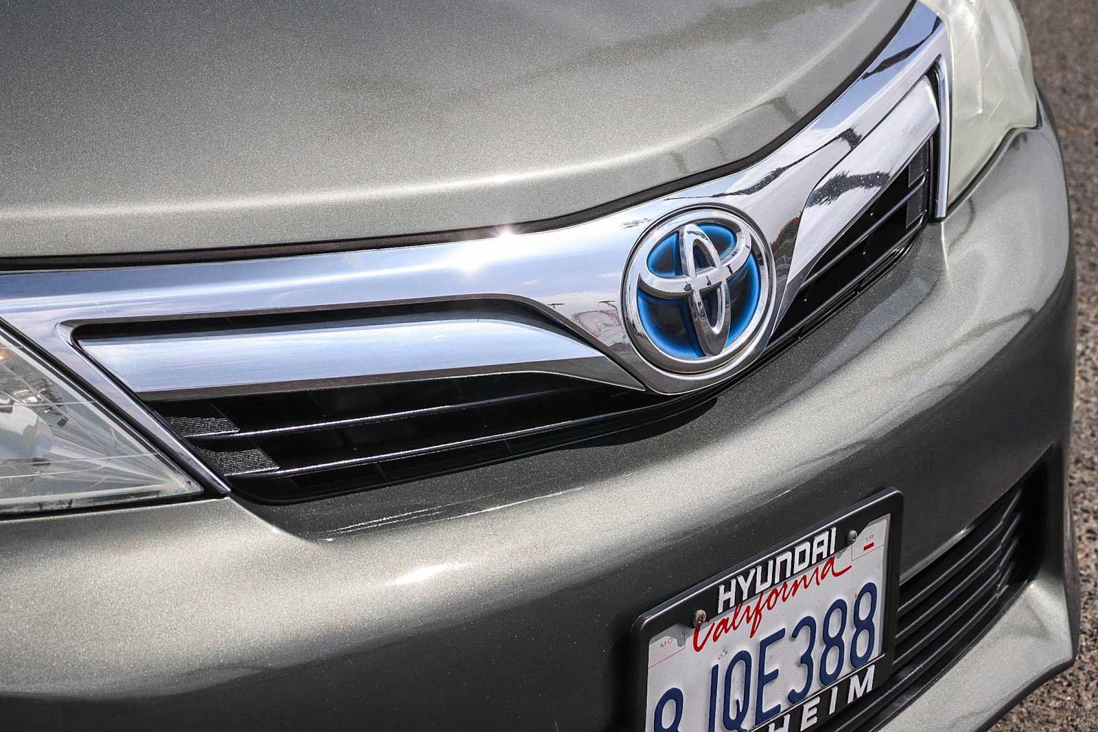 Used 2014 Toyota Camry XLE w/ Leather Package FWD image 6