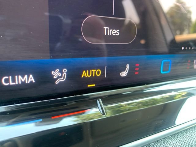 Used 2025 Volkswagen Tiguan S AWD/4WD image 16